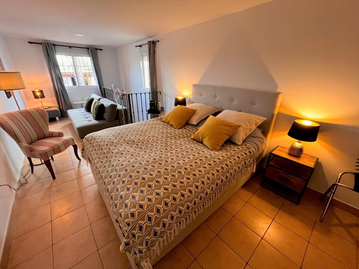 Casa Limon, Boutique Bed And Breakfast, Adults Only 알하우린엘그란데 외부 사진